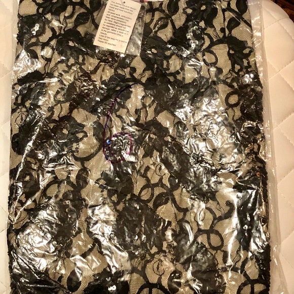 Exquisite handmade black sequin skirt - Picture 5 of 5